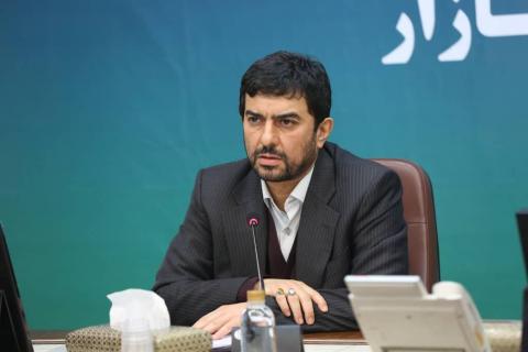 مدرس خیابانی از قطار توسعه کشور و سنگ اندازی دشمنان گفت