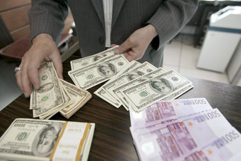 نرخ رسمی ارز در اولین روز هفته