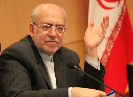نعمت زاده: بزرگنمايي ميكنند!