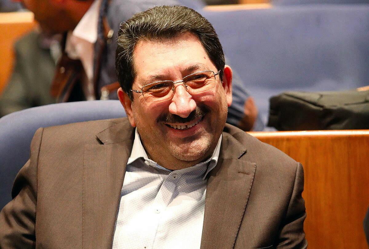 بی‌توجهی وزیر صمت به خودروسازی